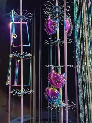 Экологически чистый ПВД-машина для покрытия металла Отличная сцепленность покрытия Маленькая ПВД-вакуумная декоративная машина для покрытия