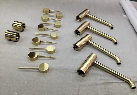 Машина для вакуумного покрытия PVD с защищенным от царапин покрытием, стабильной производственной системой и полным автоматическим управлением